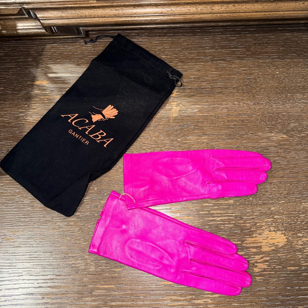Fuchsia Leather Gloves - Women's Stylish Leather Gloves
